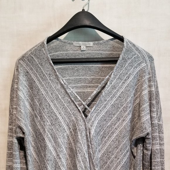 GREEN ENVELOPE LONG SLEEVE GREY & WHITE STRIPE WOMENS SWEATER - Picture 3 of 8